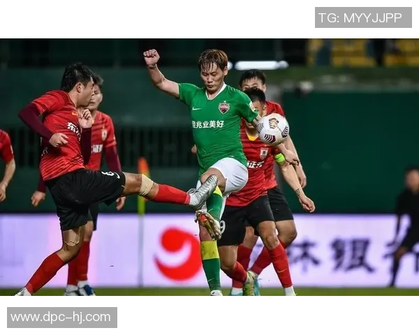 深圳排球队以90分领跑锦标赛积分榜展现强劲实力和竞争优势